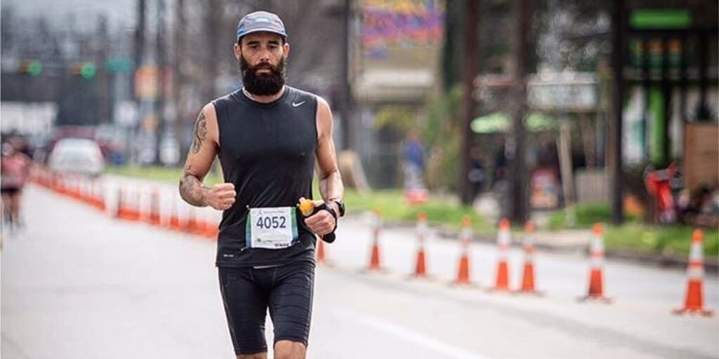 Vegan ultrarunner powers new record with 100-mile run around central park