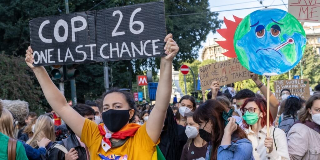Hundreds of fossil fuel lobbyists granted access to COP26 climate talks