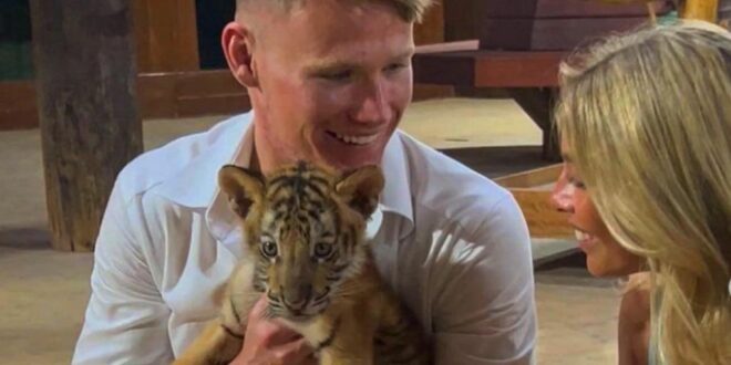 Manchester United star Scott McTominay under fire for playing tug-of-war with tiger at private zoo in Dubai